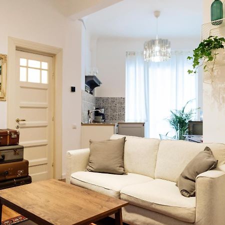 Lovely Vintage Double Studio In City Center Бухарест Екстер'єр фото
